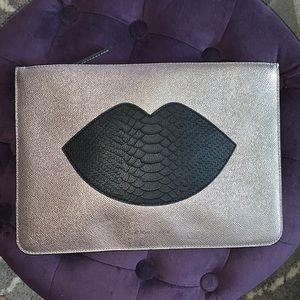 Kendall and Kylie - Kendall + Kylie Lip Clutch